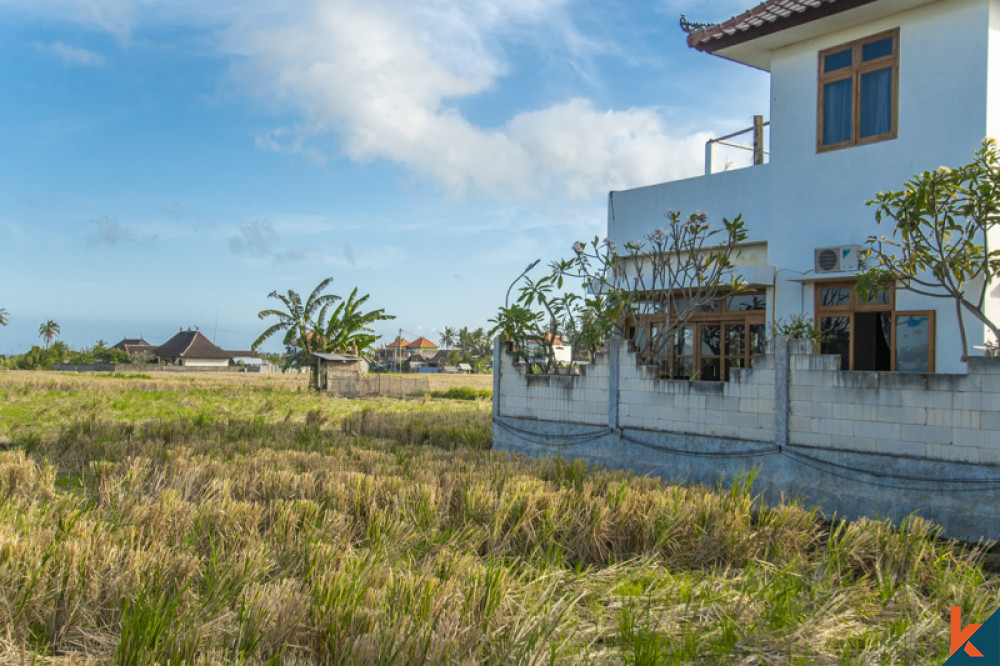 Rumah Hak Milik dengan Pemandangan 270° yang Menakjubkan Dijual