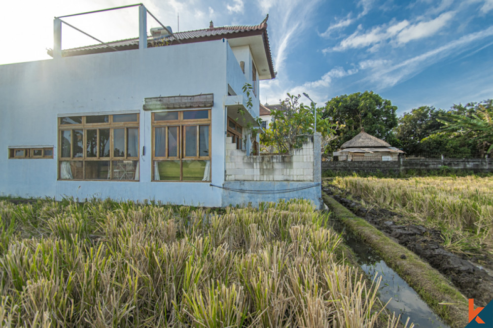 Rumah Hak Milik dengan Pemandangan 270° yang Menakjubkan Dijual