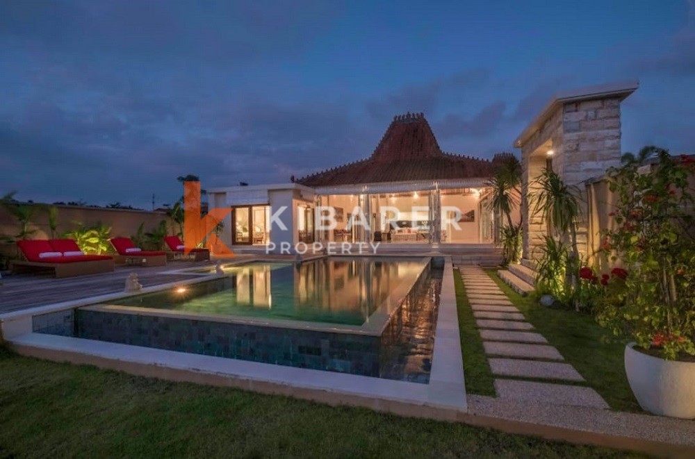 Stunning Three Bedroom Villa walking distance to Canggu Beach