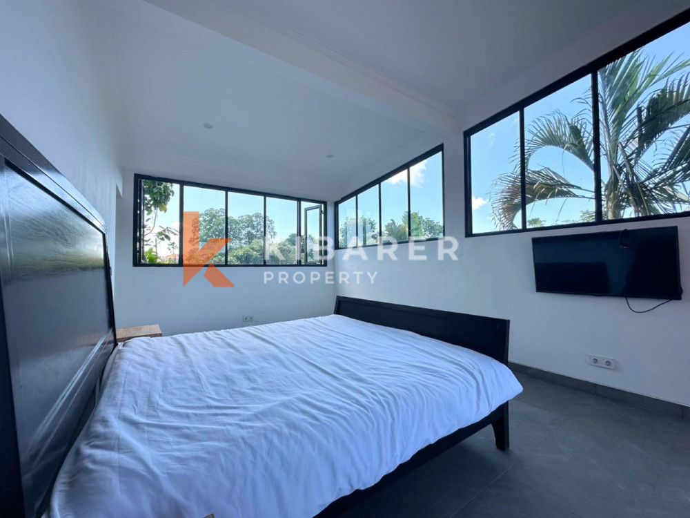 Awesome Newly Renovated Enclosed Five Bedrooms Villa in Umalas