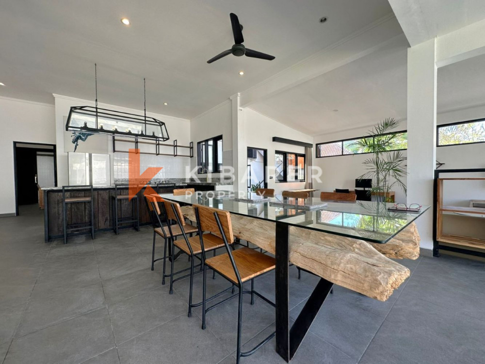 Awesome Newly Renovated Enclosed Five Bedrooms Villa in Umalas