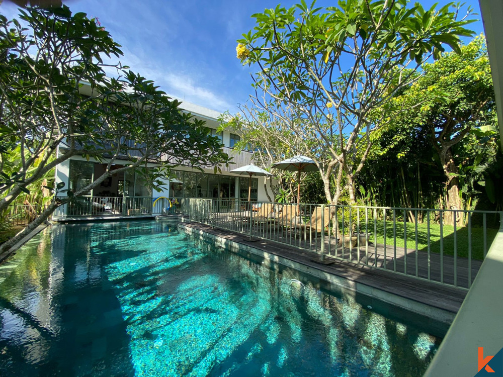 Villa Hak Milik Mewah Dijual di Tranquil Tiying Tutul