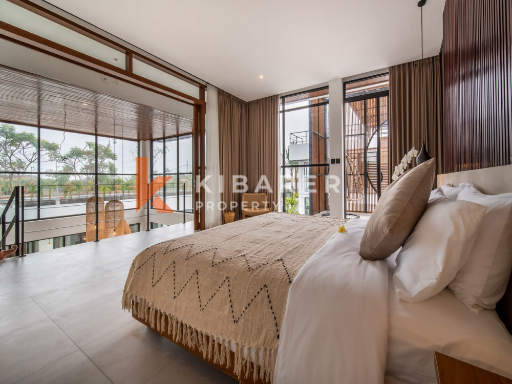 Luxury Three Bedroom Enclosed Living Villa Set in Pererenan