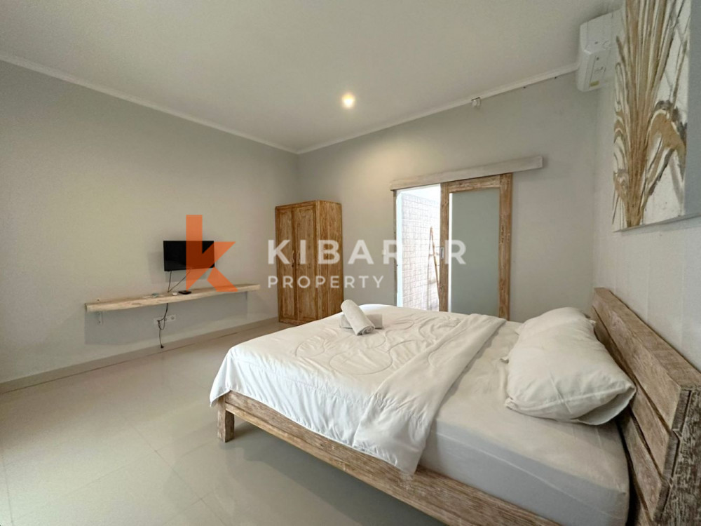 Cozy Two Bedrooms Enclosed Living Villa In Seminyak