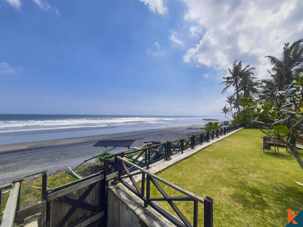 Amazing beach front land for sale