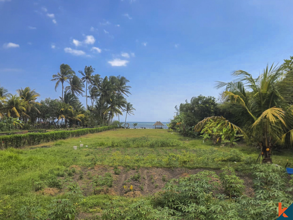 Amazing beach front land for sale