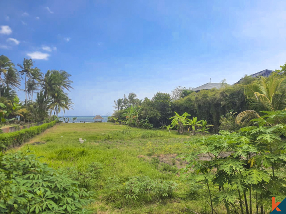 Amazing beach front land for sale