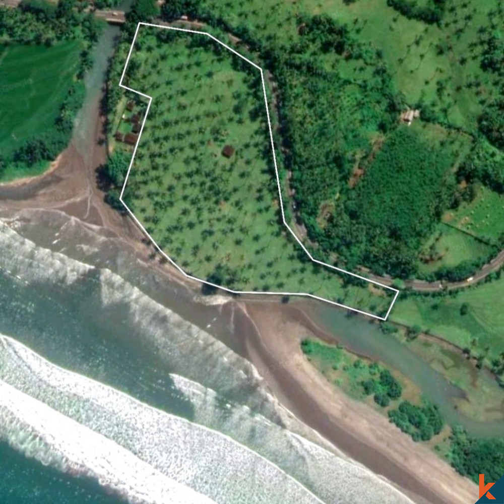 Expansive of 290 Are Beachfront Land in Tabanan for Sale