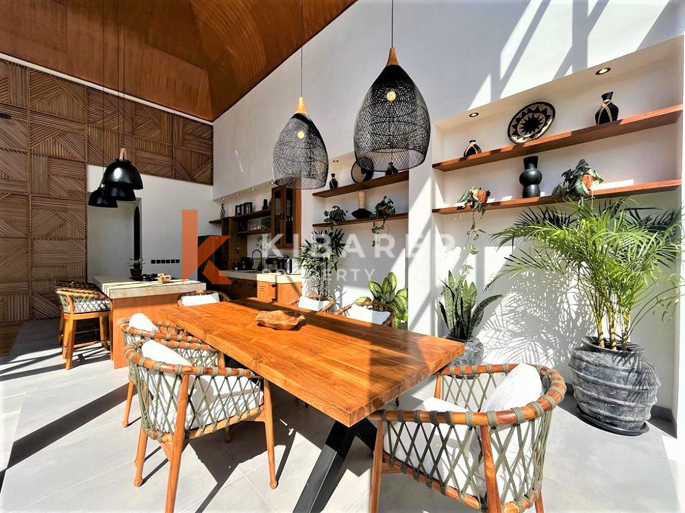 Vila Ruang Tamu Tertutup Tiga Kamar Tidur Desain Menakjubkan Terletak Di Jantung Kota Berawa