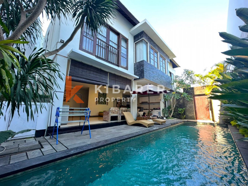 Comfortable Three Bedrooms Open Living Villa Nestled in Jimbaran