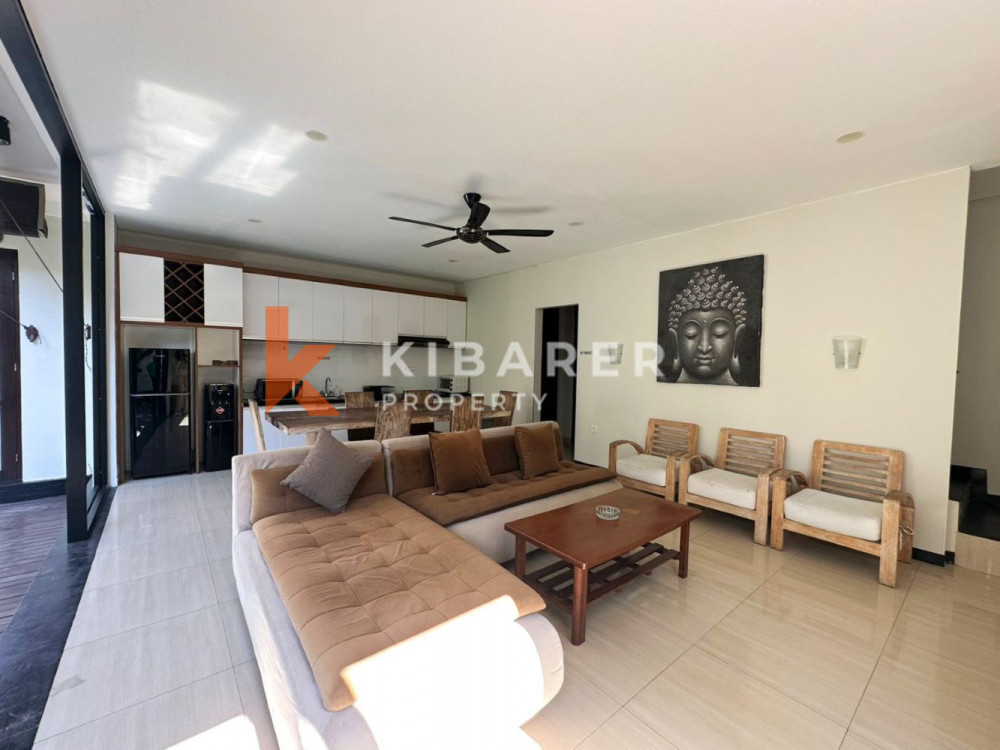 Gorgeous Three Bedrooms Enclosed Living Villa in Jimbaran