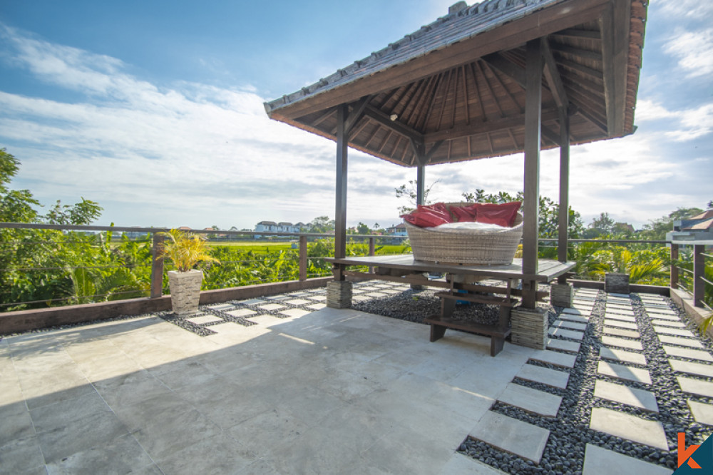 Villa Cantik dengan 3 Kamar Tidur Dijual di Kesambi