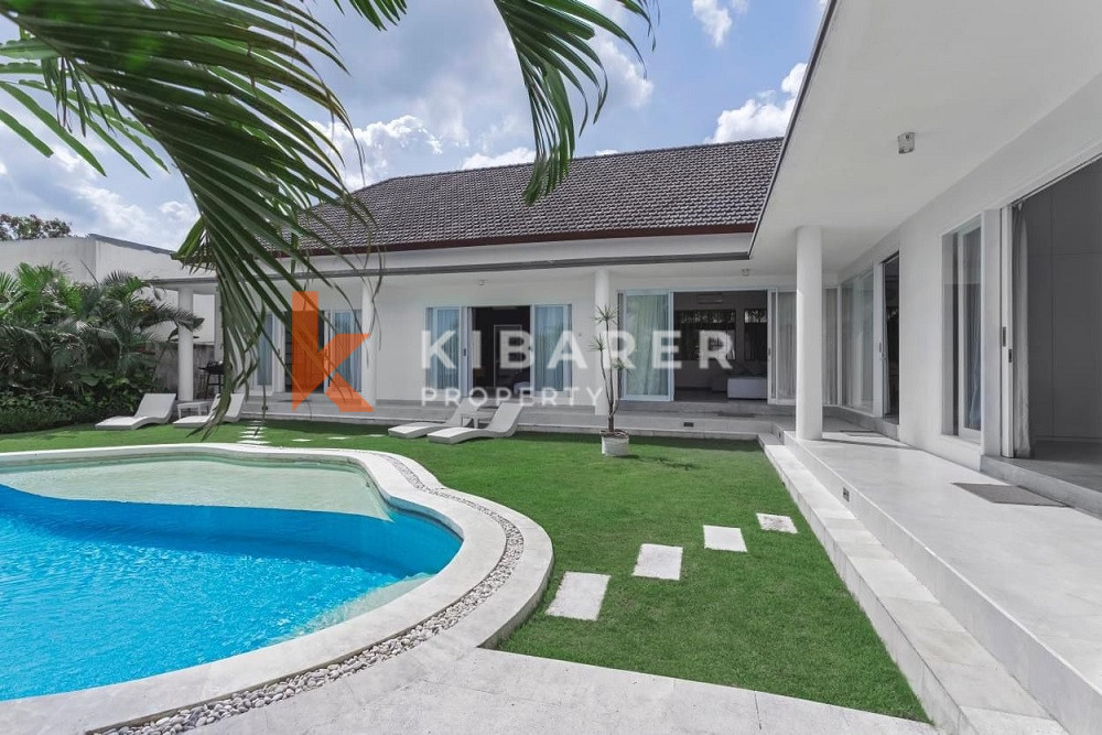 Stunning Four Bedroom Villa well positioned in Canggu (Available 13th May 2024)