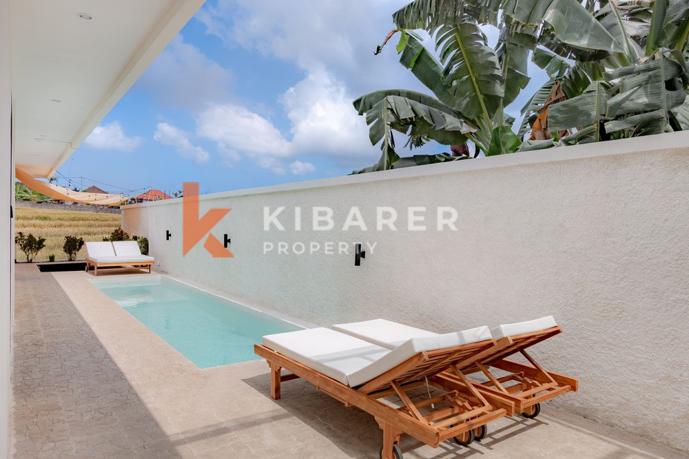 Magnifique villa de trois chambres avec salon ouvert située à Canggu