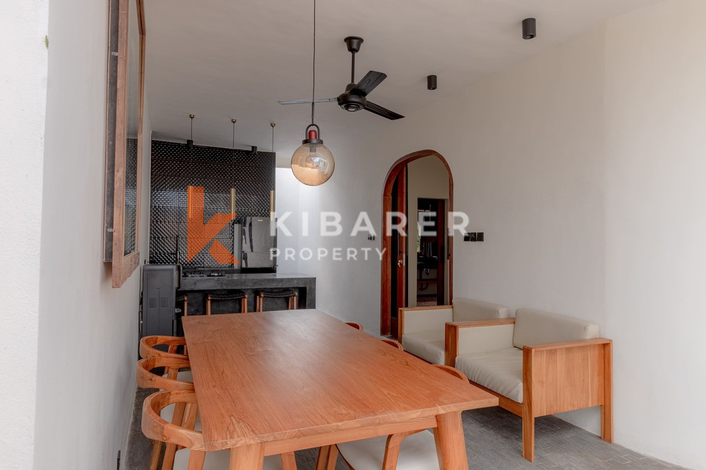 Magnifique villa de trois chambres avec salon ouvert située à Canggu