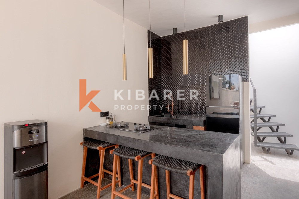 Magnifique villa de trois chambres avec salon ouvert située à Canggu