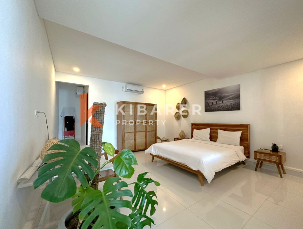 Cozy Four Bedrooms Enclosed Living Villa with Rice Field View in Canggu (available on 25th april)