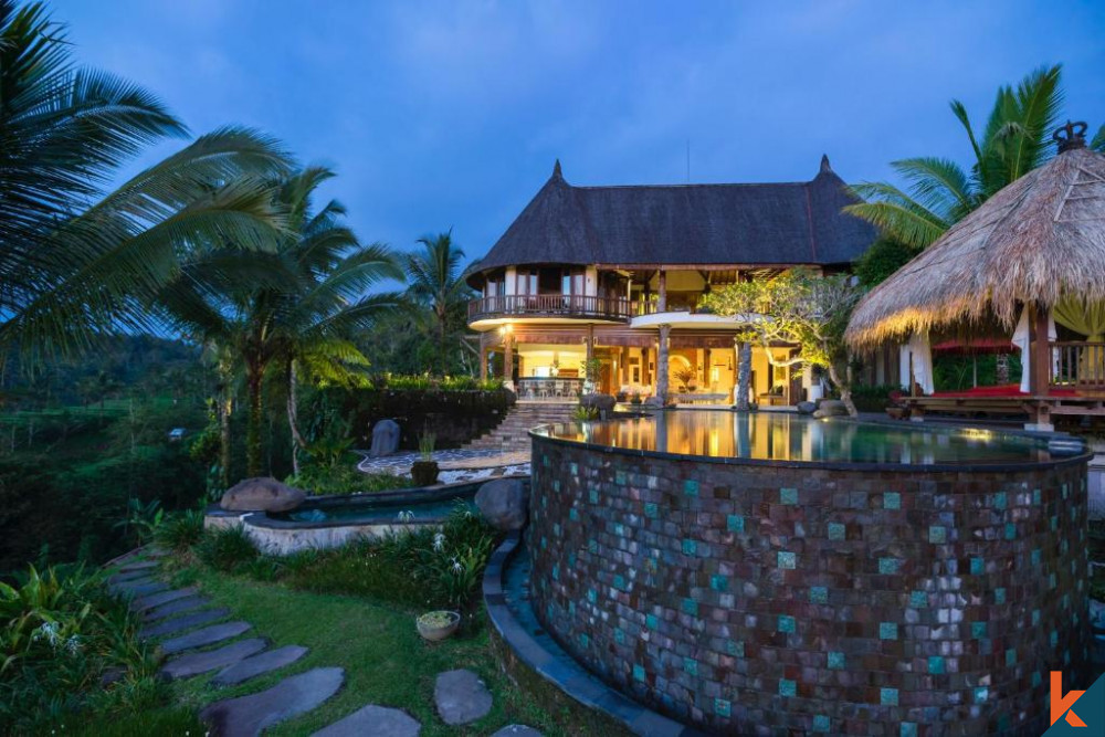 Impressionnante propriété ROI avec vue imprenable à vendre à Ubud