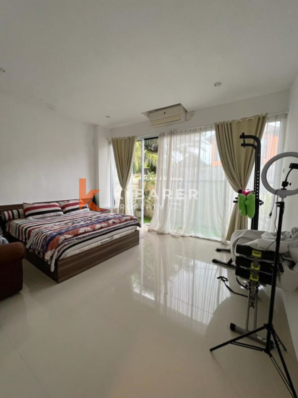 Villa confortable de trois chambres à coucher ouverte avec vue sur l'océan à Ungasan