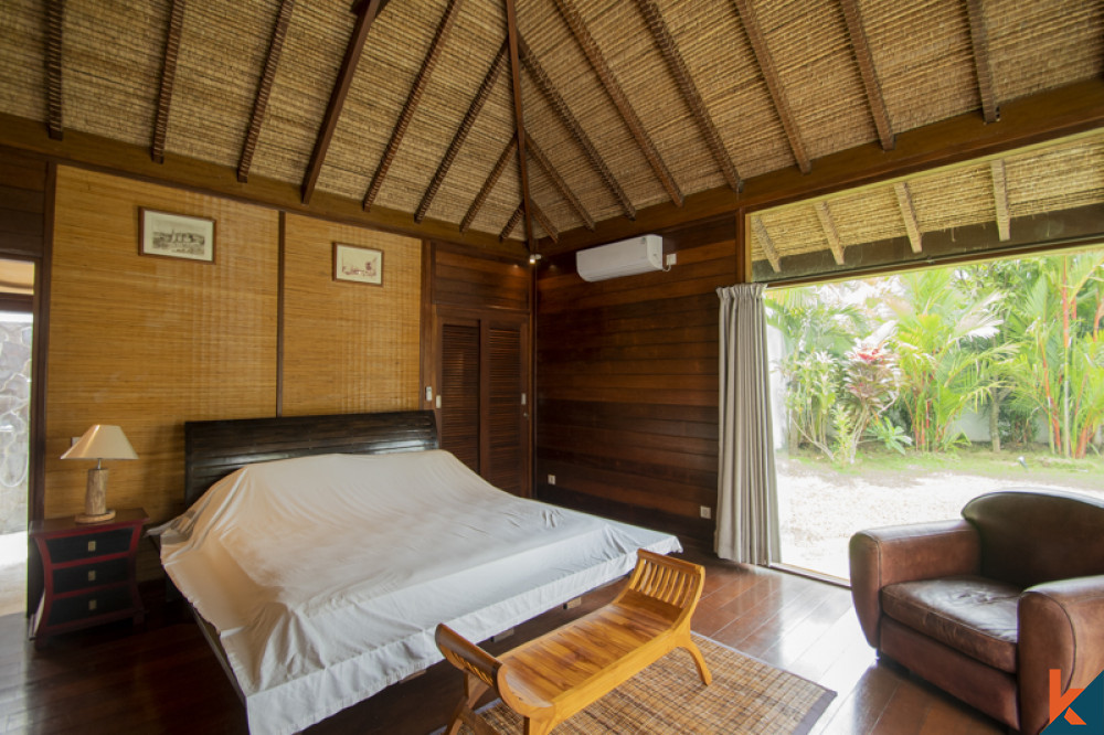 Magnifique propriété de quatre chambres à coucher avec jardin généreux à Umalas