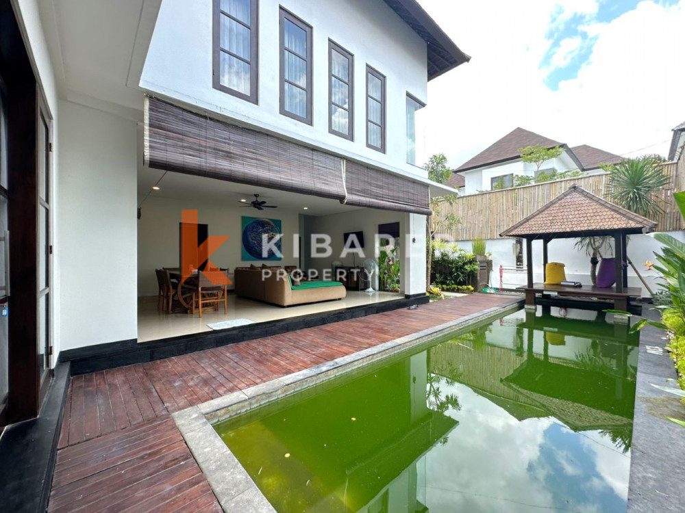 Spacious Three Bedroom Enclosed Living Villa in Jimbaran