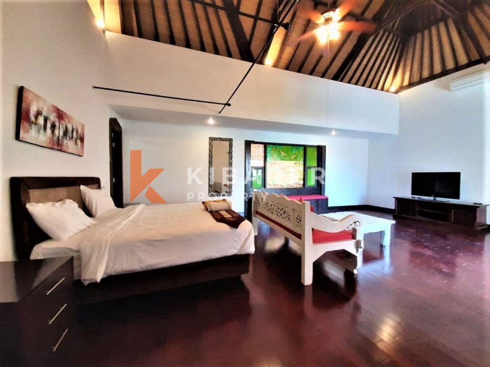 Villa confortable de trois chambres à coucher nichée à Berawa Canggu