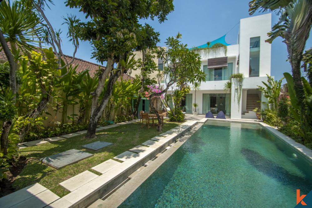 Luxurious Five Bedrooms Freehold Villa for Sale in Canggu