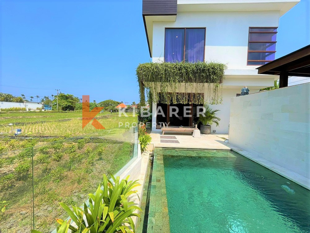 Ocean View Three Bedroom Closed Living Villa Situated In Secure Complex Cemagi Area