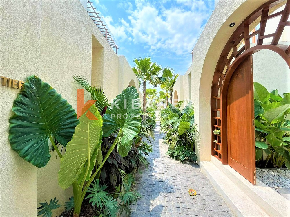 Luxury One Gate System Three Bedroom Enclosed Living Villa In Berawa