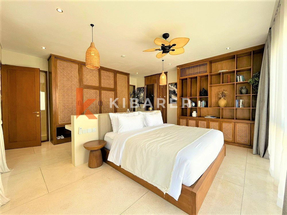 Luxury One Gate System Three Bedroom Enclosed Living Villa In Berawa