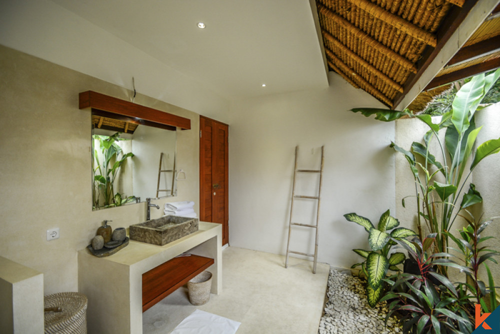 Beautiful traditional three bedroom villa near Seminyak
