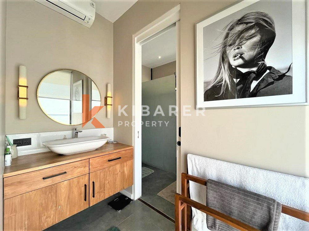 Ocean View Villa with Three Bedroom and Closed Living – Uluwatu Rental