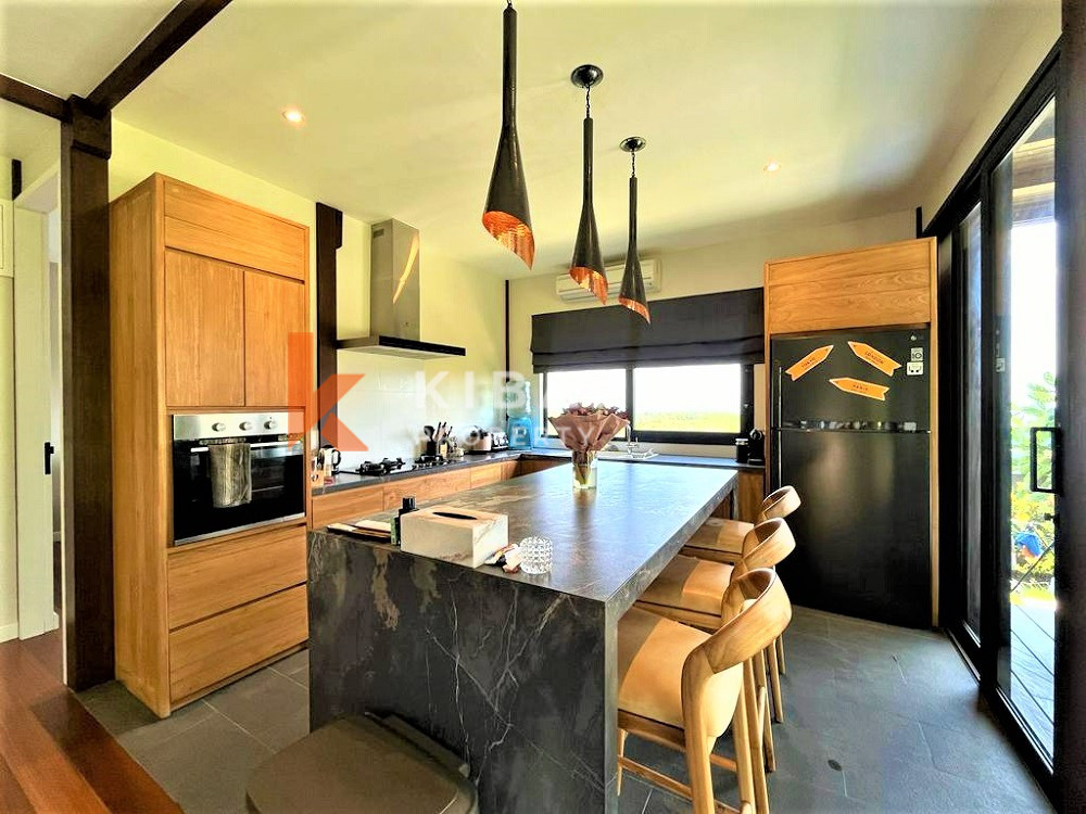 Ocean View Villa with Three Bedroom and Closed Living – Uluwatu Rental