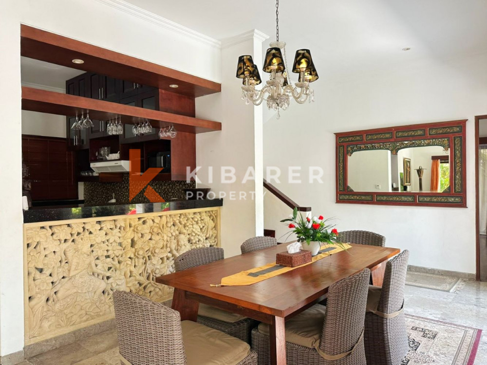 Gorgeously Three Bedroom Enclosed Living Villa In Prime Area Of Seminyak