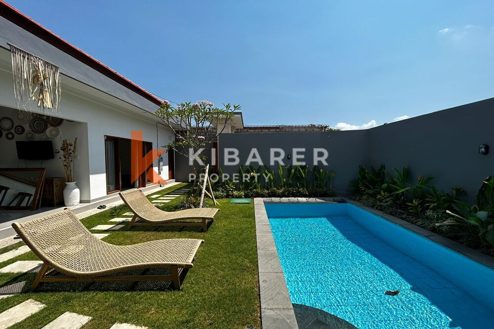 Villa tropicale de trois chambres avec piscine privée stratégiquement située à Umalas