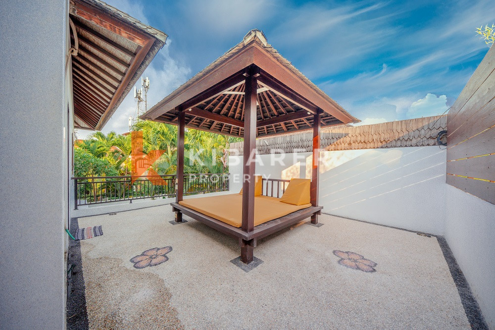 Élégante villa fermée de deux chambres avec piscine située à Bumbak