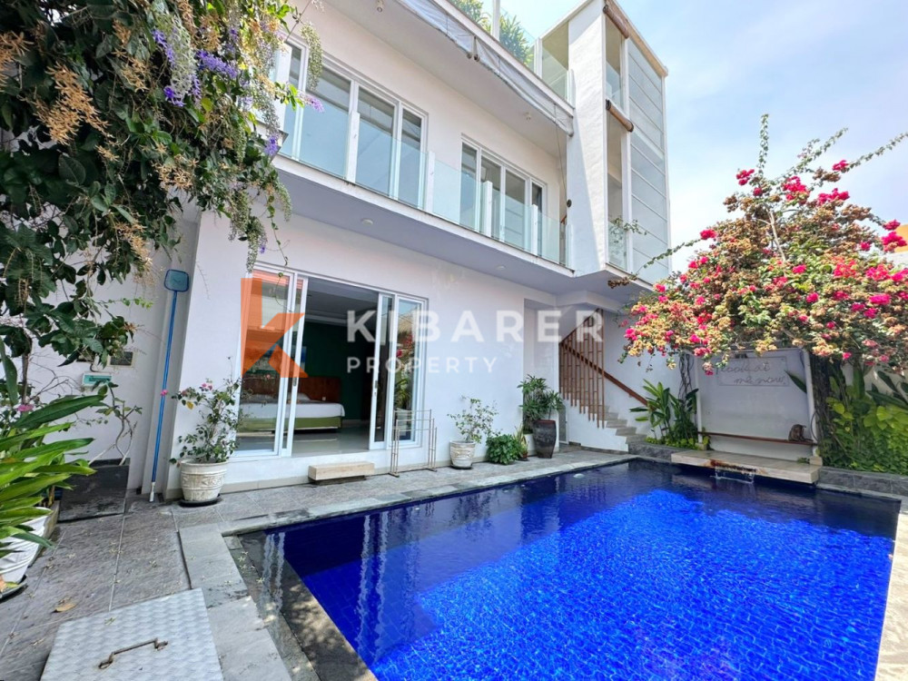 Luxurious Five Bedrooms Freehold Villa for Sale in Canggu