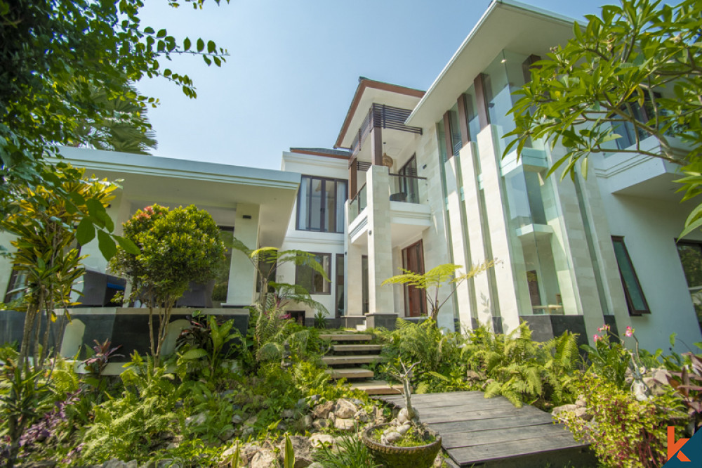 Nouveau domaine en pleine propriété à distance de marche de la plage