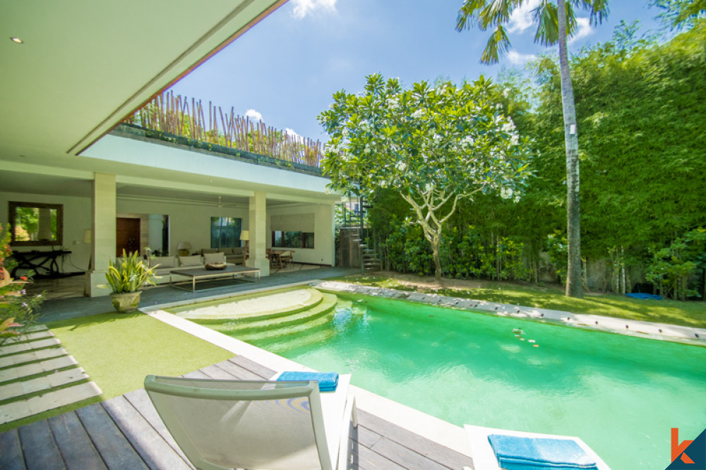 Superbe villa de cinq chambres à proximité de la plage