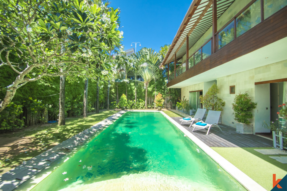 Superbe villa de cinq chambres à proximité de la plage