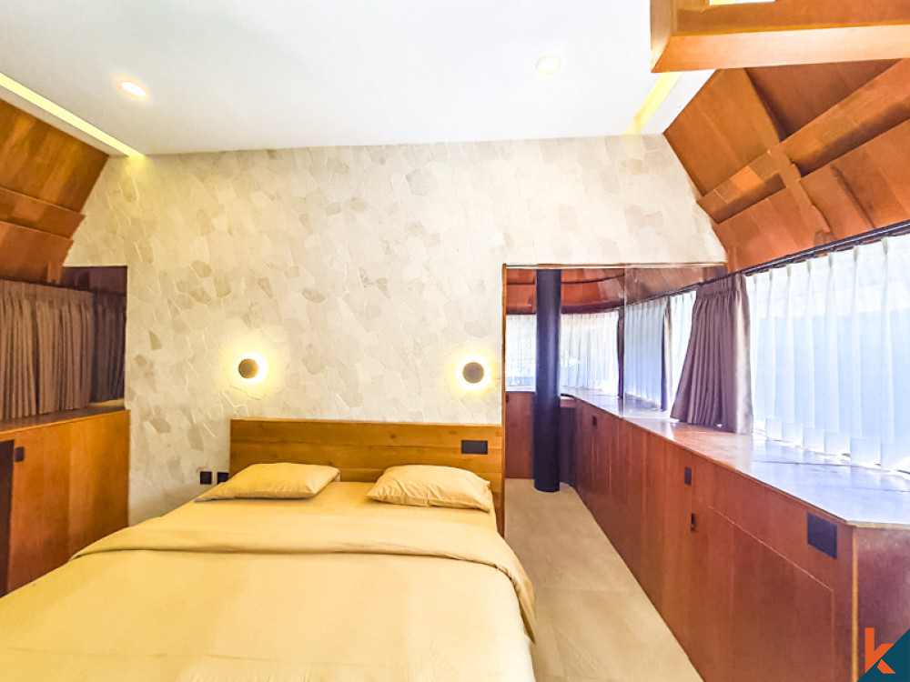 Pondok dua kamar tidur baru dengan gaya pondok di sisi sungai Cepaka