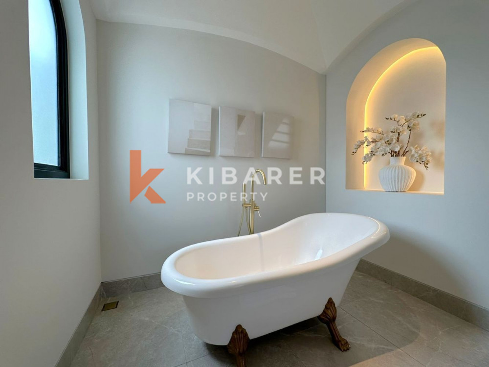 Brand New Luxury Five Bedrooms Villa Situated in Central Canggu