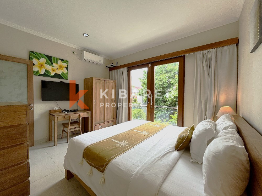 Villa confortable de trois chambres à coucher à 1,6 km de la plage de Seminyak