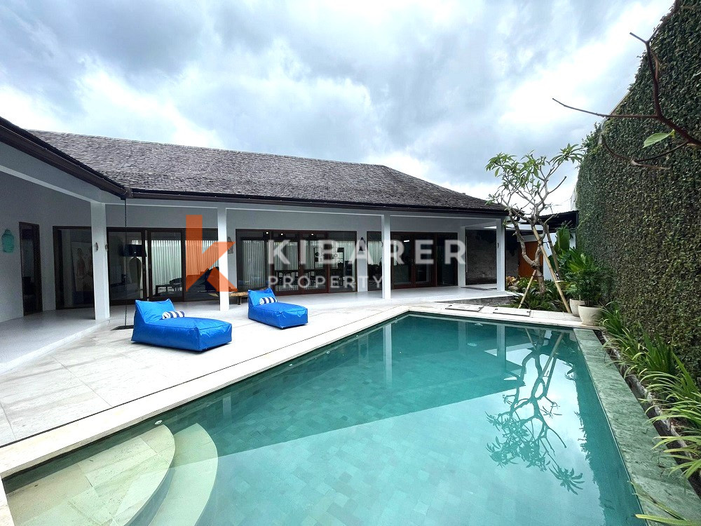 Stunning Four Bedroom Villa nestled in Canggu