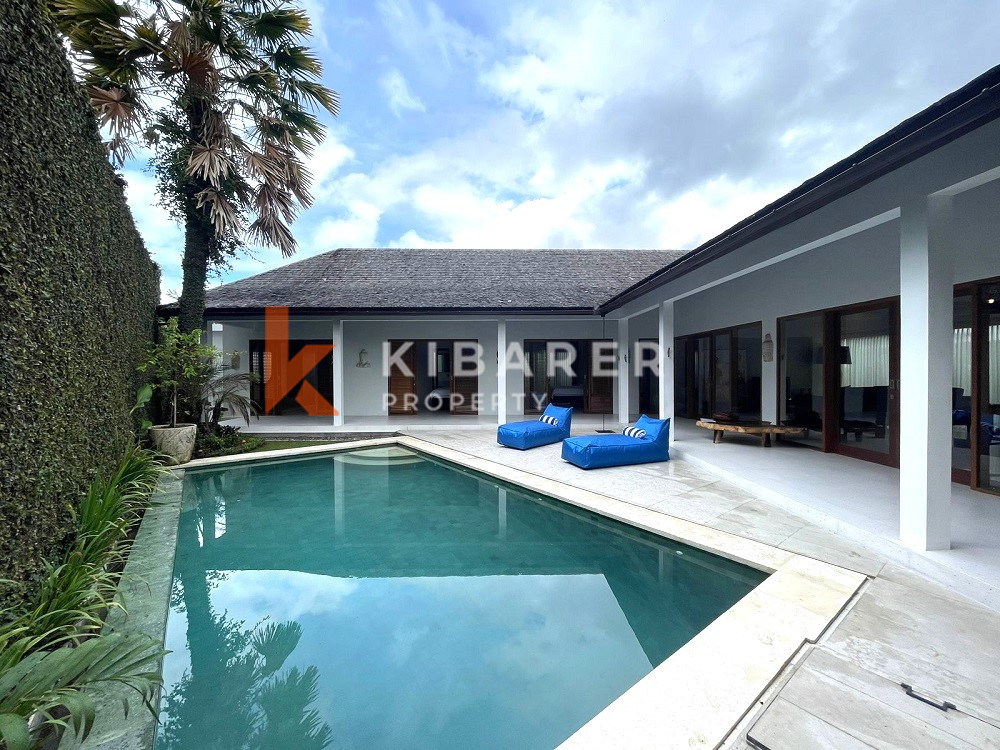 Stunning Four Bedroom Villa nestled in Canggu