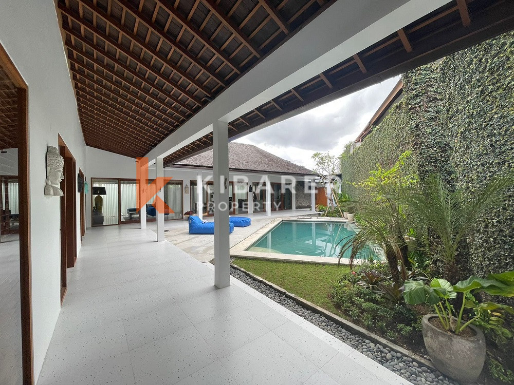 Stunning Four Bedroom Villa nestled in Canggu