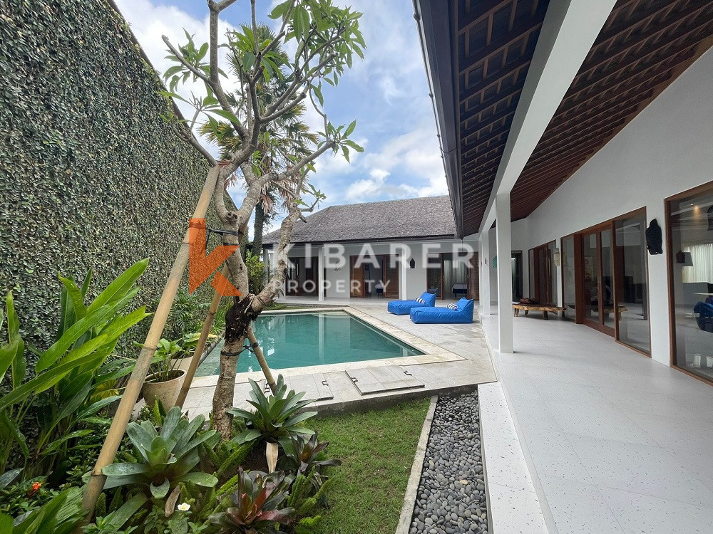 Stunning Four Bedroom Villa nestled in Canggu