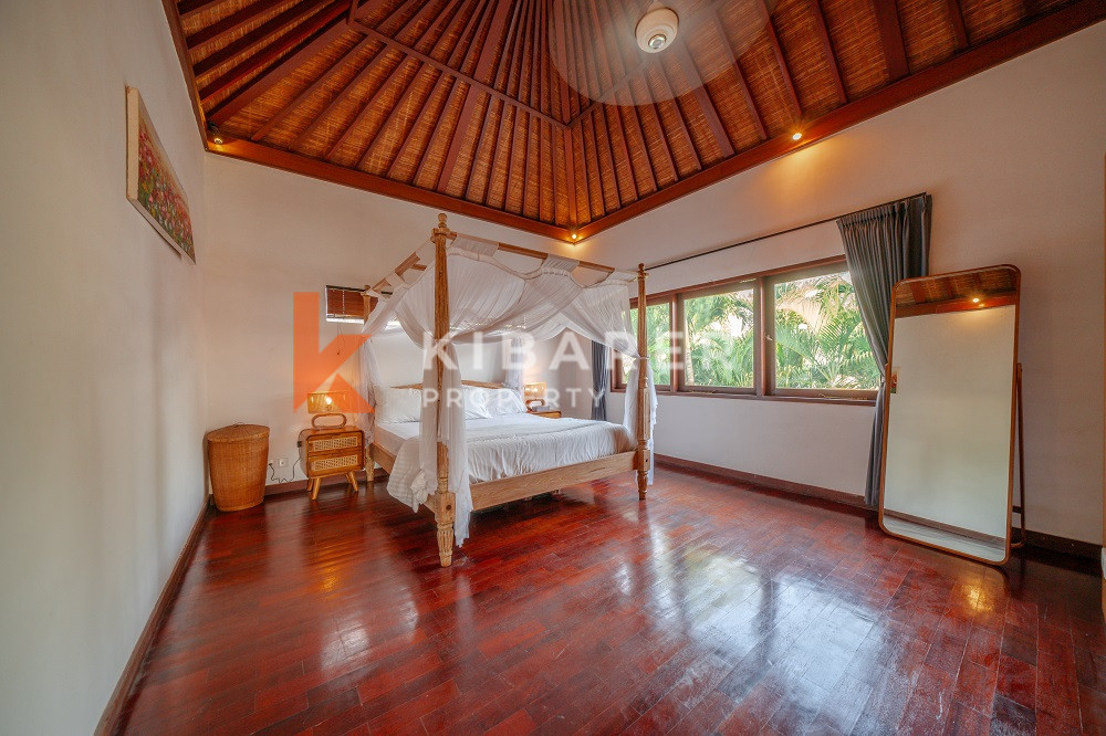 Stylish Two Bedroom Closed Living Villa With Pool Situated in Bumbak