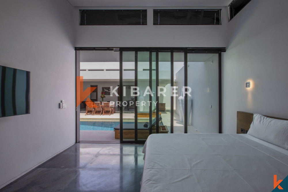 Luxurious High End Three Bedrooms Enclosed Living Villa Situated In Drupadai Seminyak