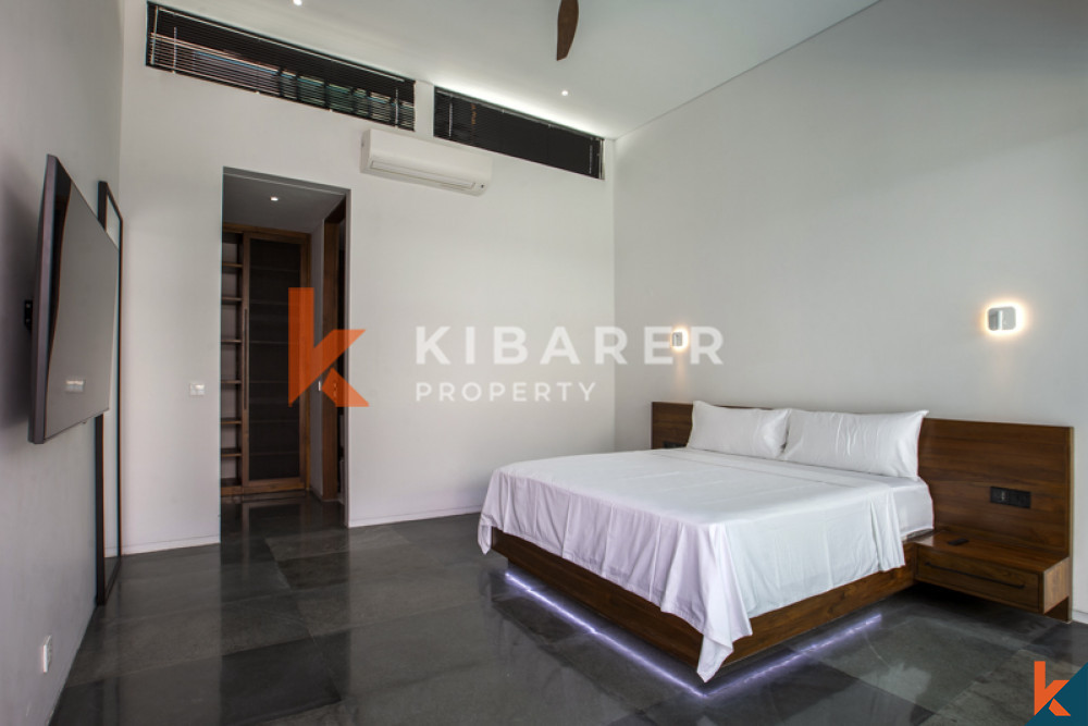 Luxurious High End Three Bedrooms Enclosed Living Villa Situated In Drupadai Seminyak